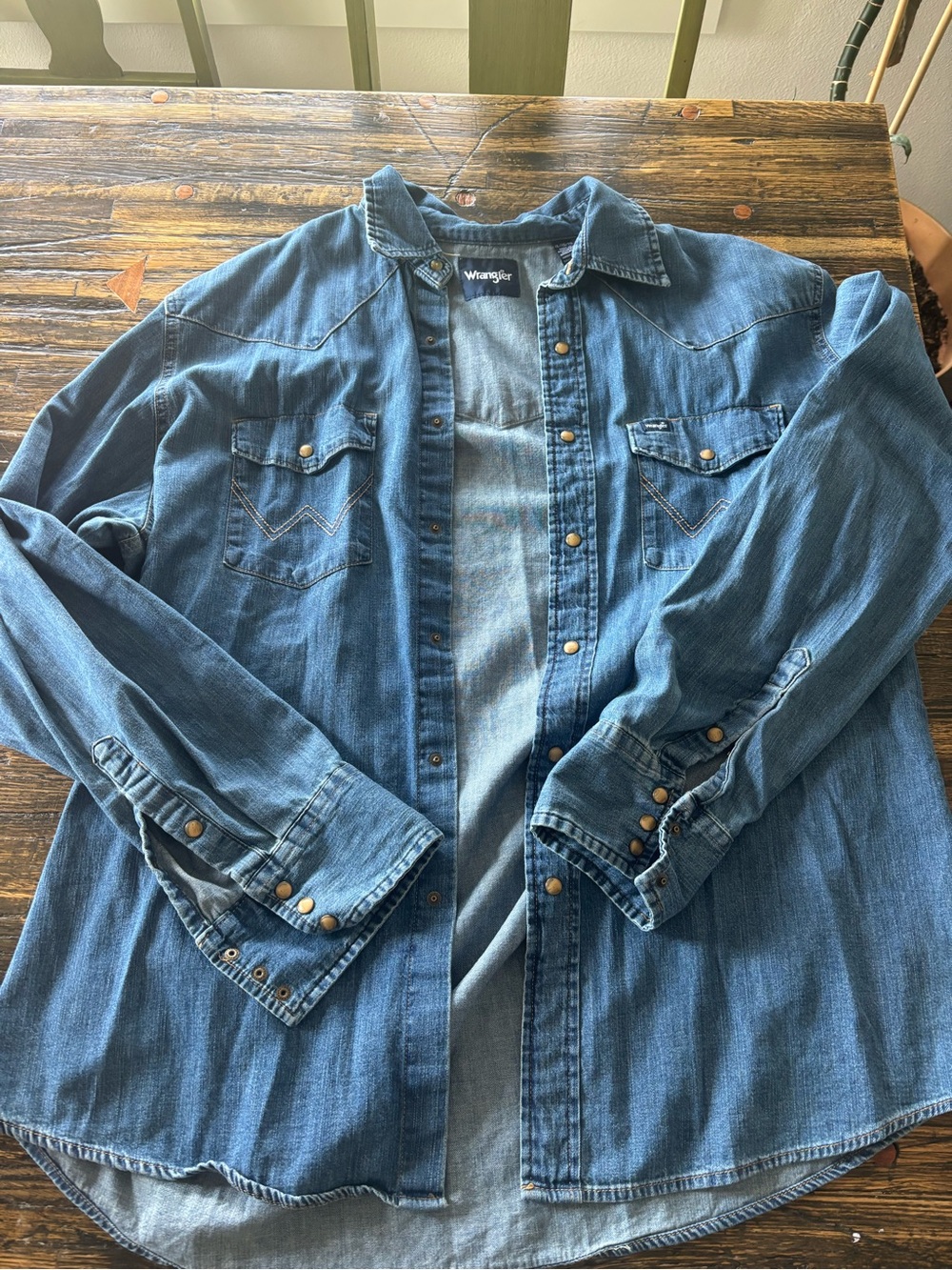 NWOT Wrangler Blue Denim Western Shirt